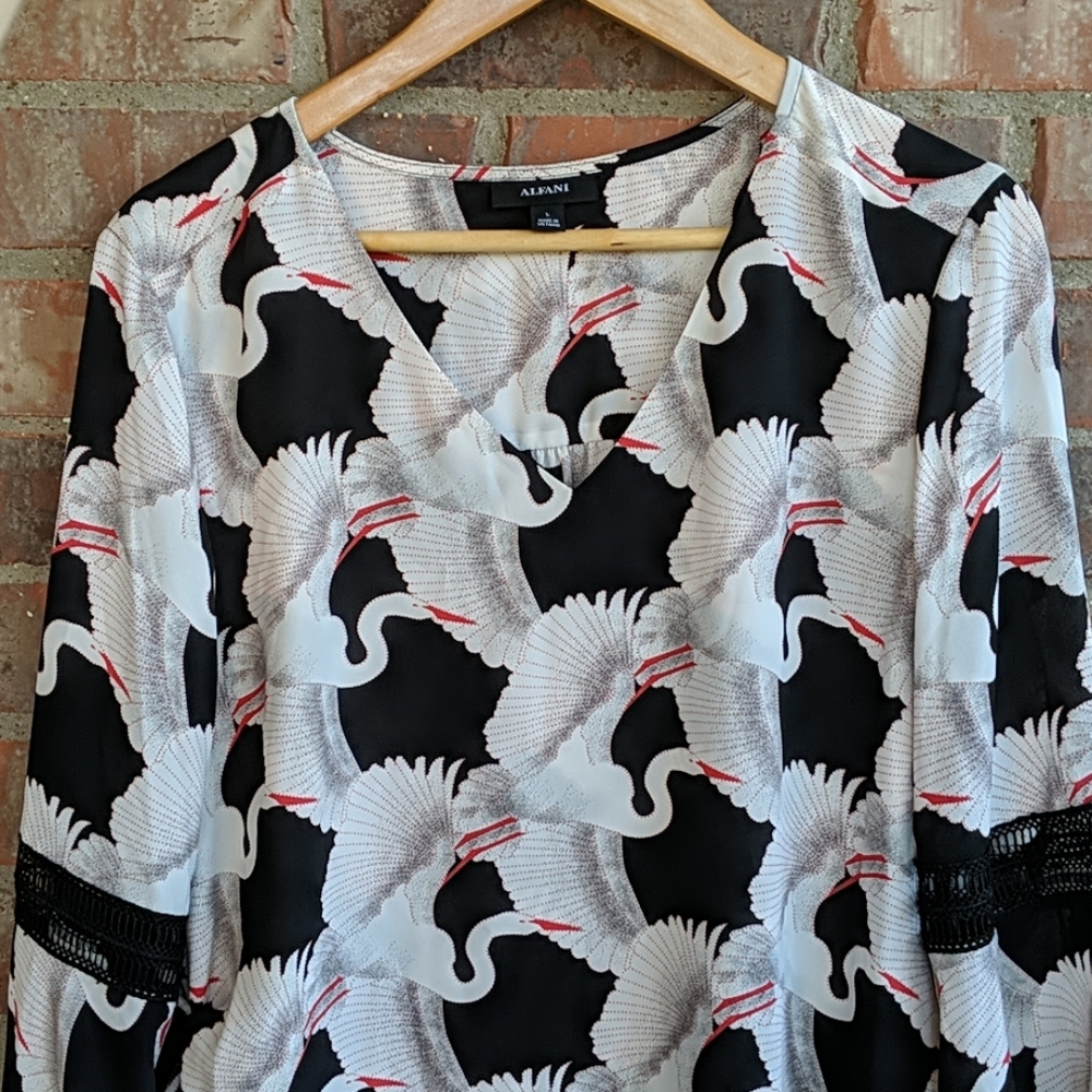 Heron Print Bell Sleeve Top w/ Lace Detail